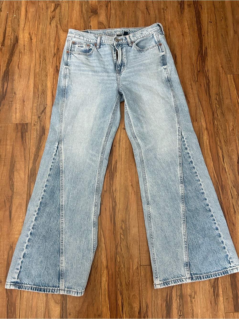 AE Jeans - Picture 3 of 6